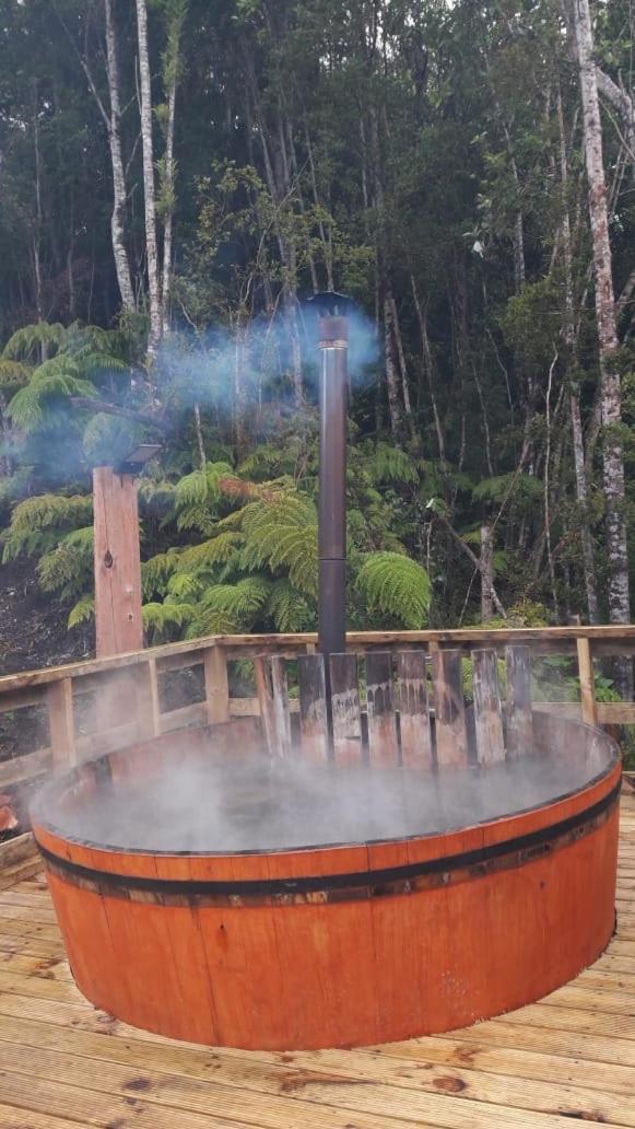Cabanas Y Tinas El Cobre * Hornopirén